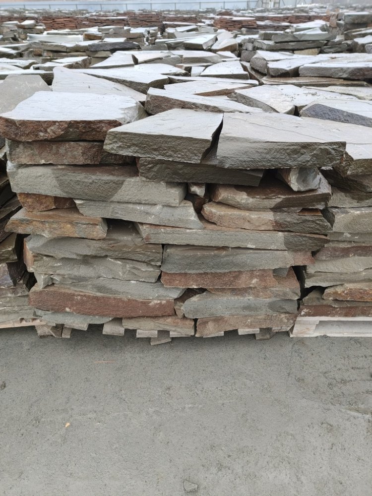 Плитняк песчаник серо-зелёный для мощения 60-65 мм купить в Тобольске