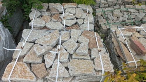 Плитняк гранитный галтованный купить в Тобольске