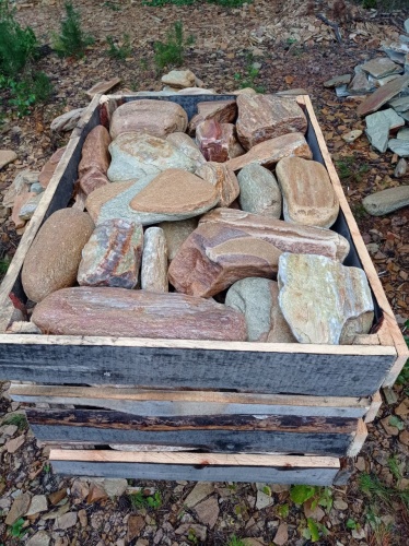 Златолит жёлтый, жёлто-зелёный глыбки и валуны для ланшафтного дизайна купить в Тобольске