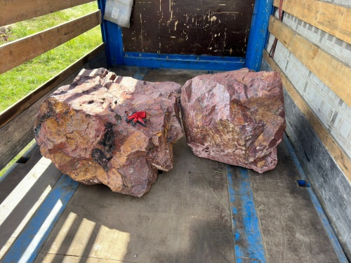Ландшафтные глыбы красно-фиолетовые 200-1000 килограмм купить в Тобольске