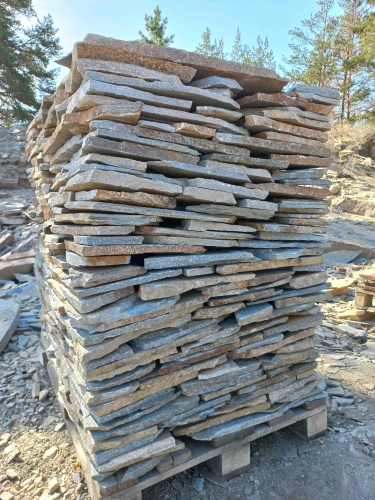 Плитняк златолит серебристый для цоколя, отмостки купить в Тобольске