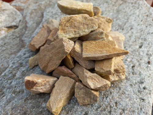 Златолит жёлтый декоративная каменная крошка купить в Тобольске