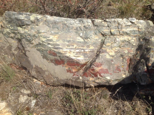 Гигантские зелёные валуны для ландшафтного дизайна весом более 5 тонн купить в Тобольске