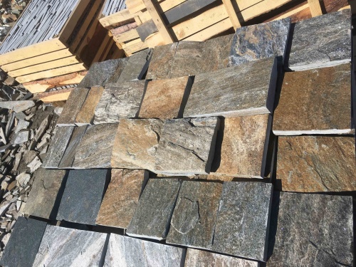 Плитка пилёная златолит Уральский для цоколя, отмостки купить в Тобольске