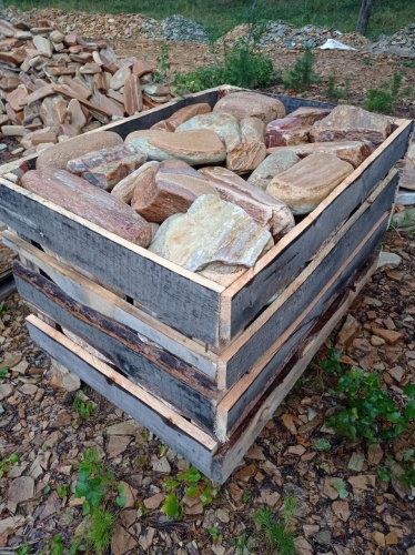 Златолит жёлтый, жёлто-зелёный глыбки и валуны для ланшафтного дизайна купить в Тобольске