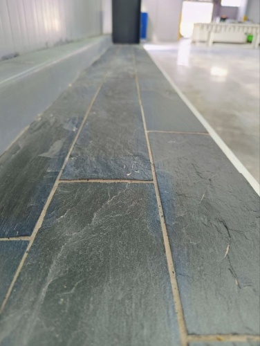 Плитка чёрная из натурального камня фасадная 30 см * 5 см, толщина 7 мм -30 мм купить в Тобольске